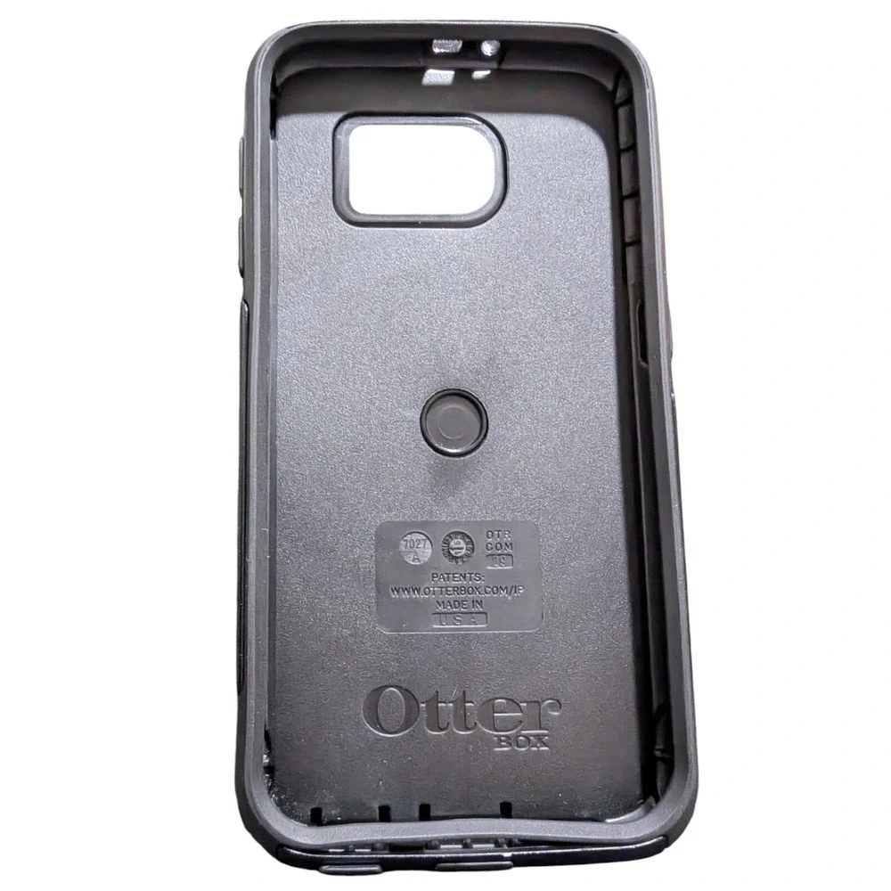 OtterBox pays screen